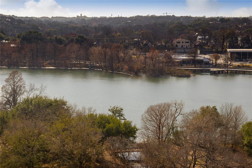 40 N Interstate 35 Unit: 10A2