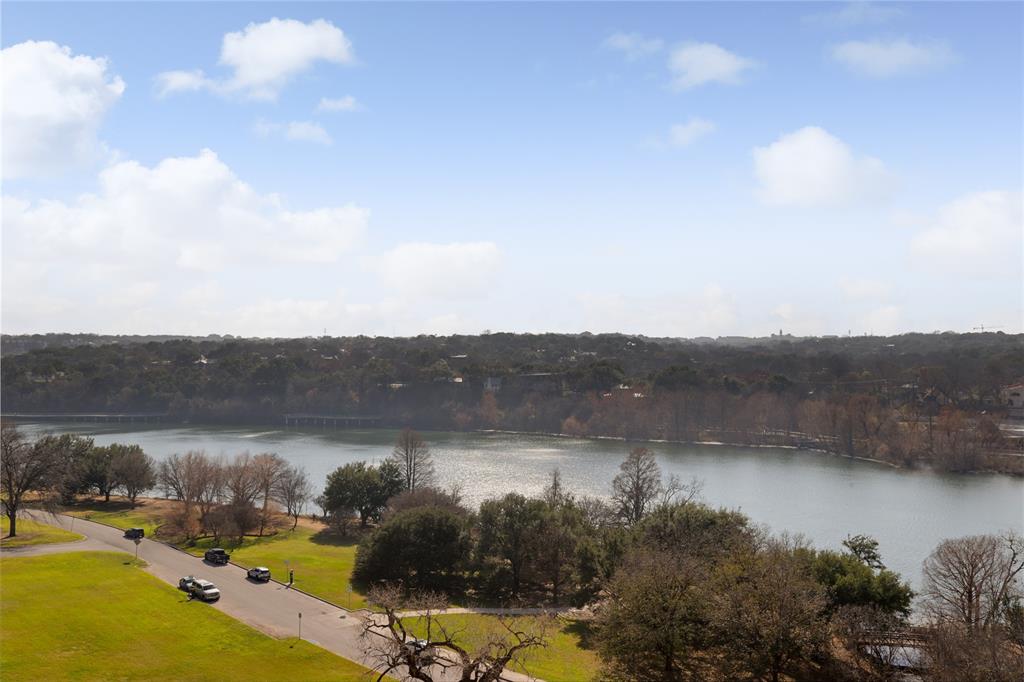 40 N Interstate 35 Unit: 10A2