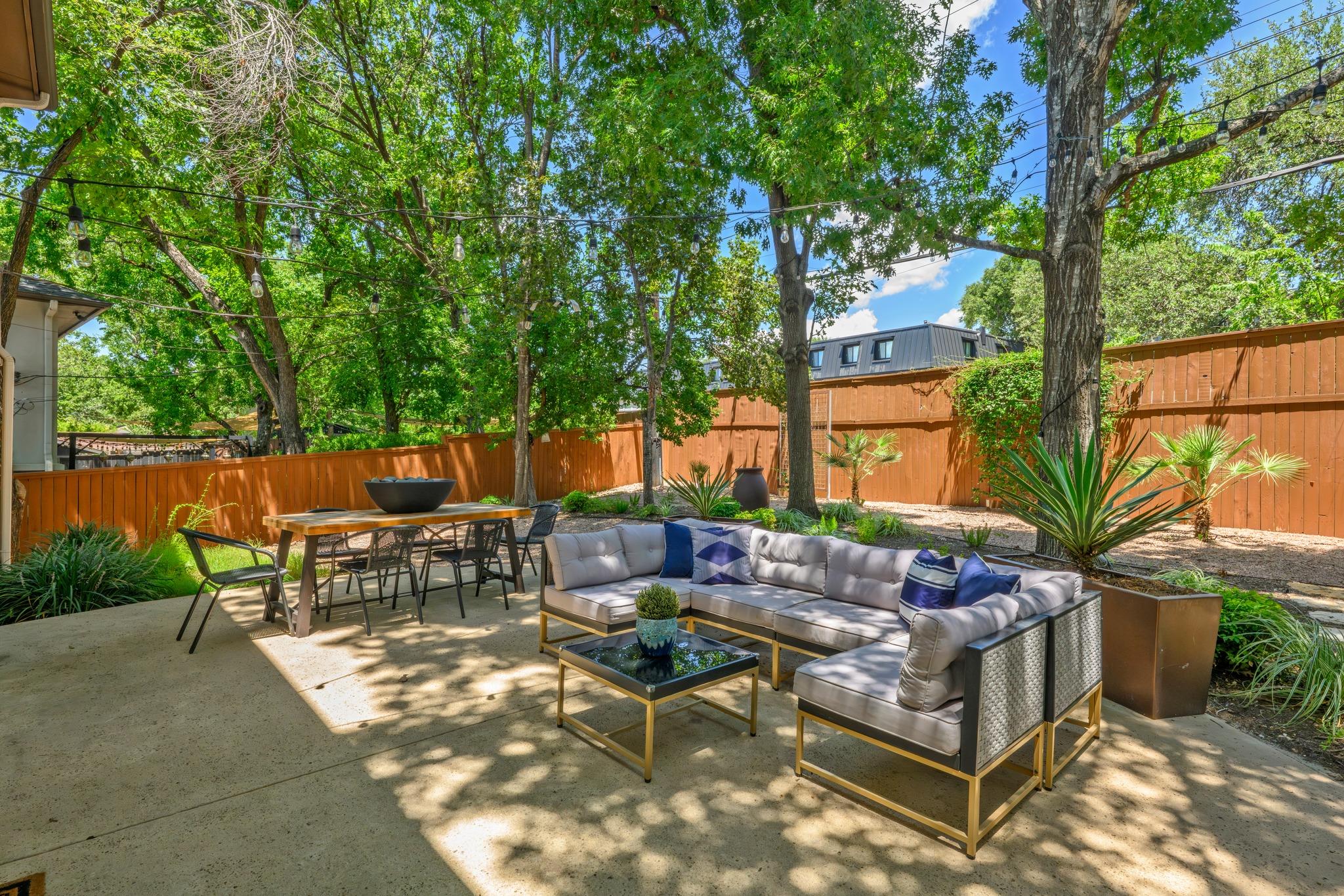 2307 Alta Vista Ave