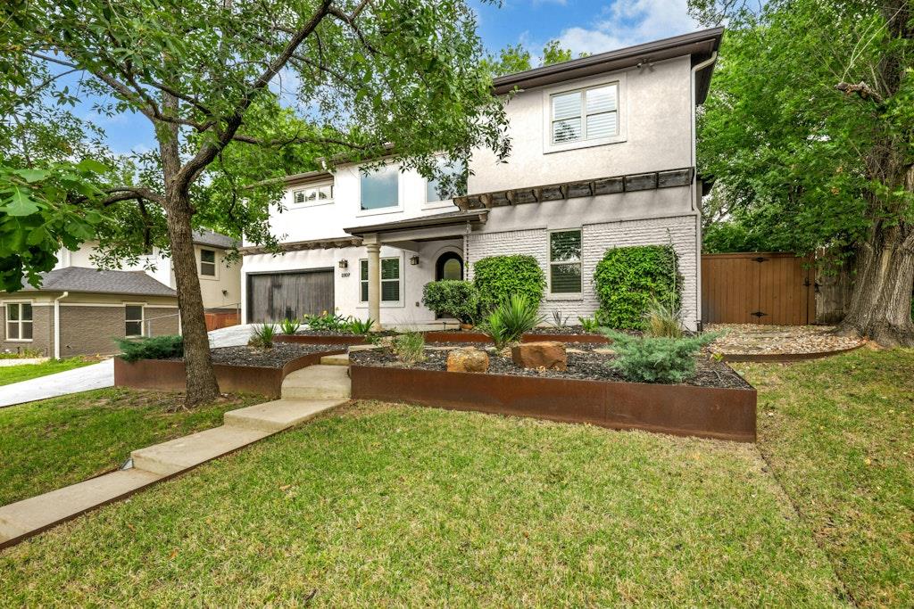 2307 Alta Vista Ave