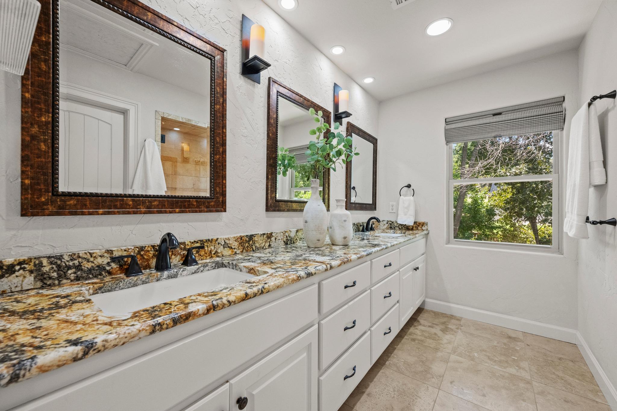 2307 Alta Vista Ave