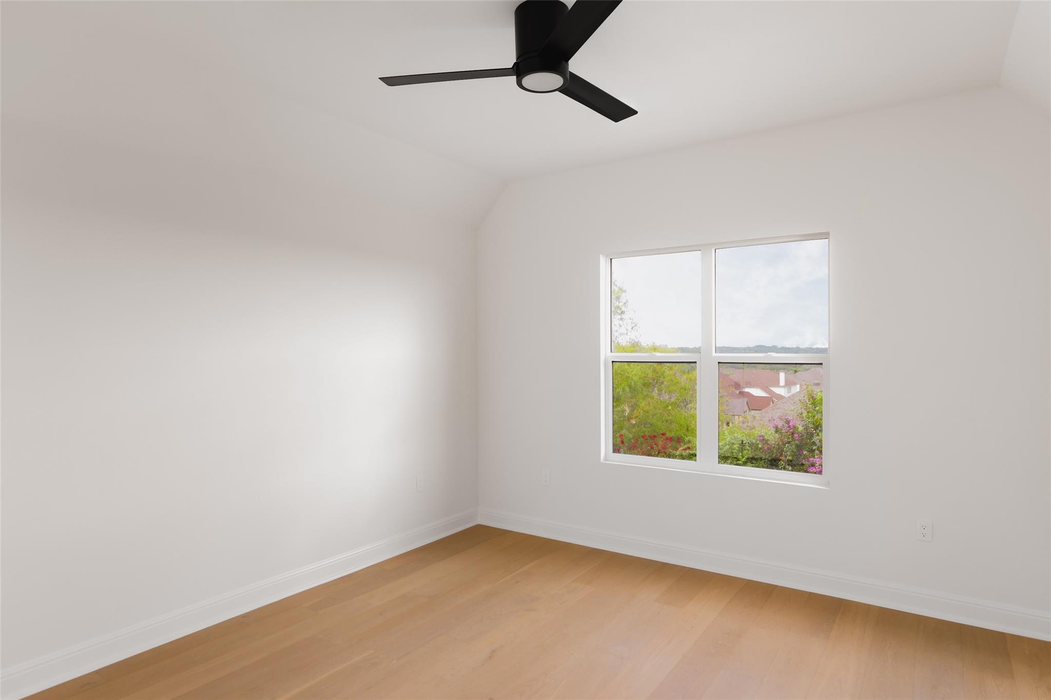 104 Whitley DR