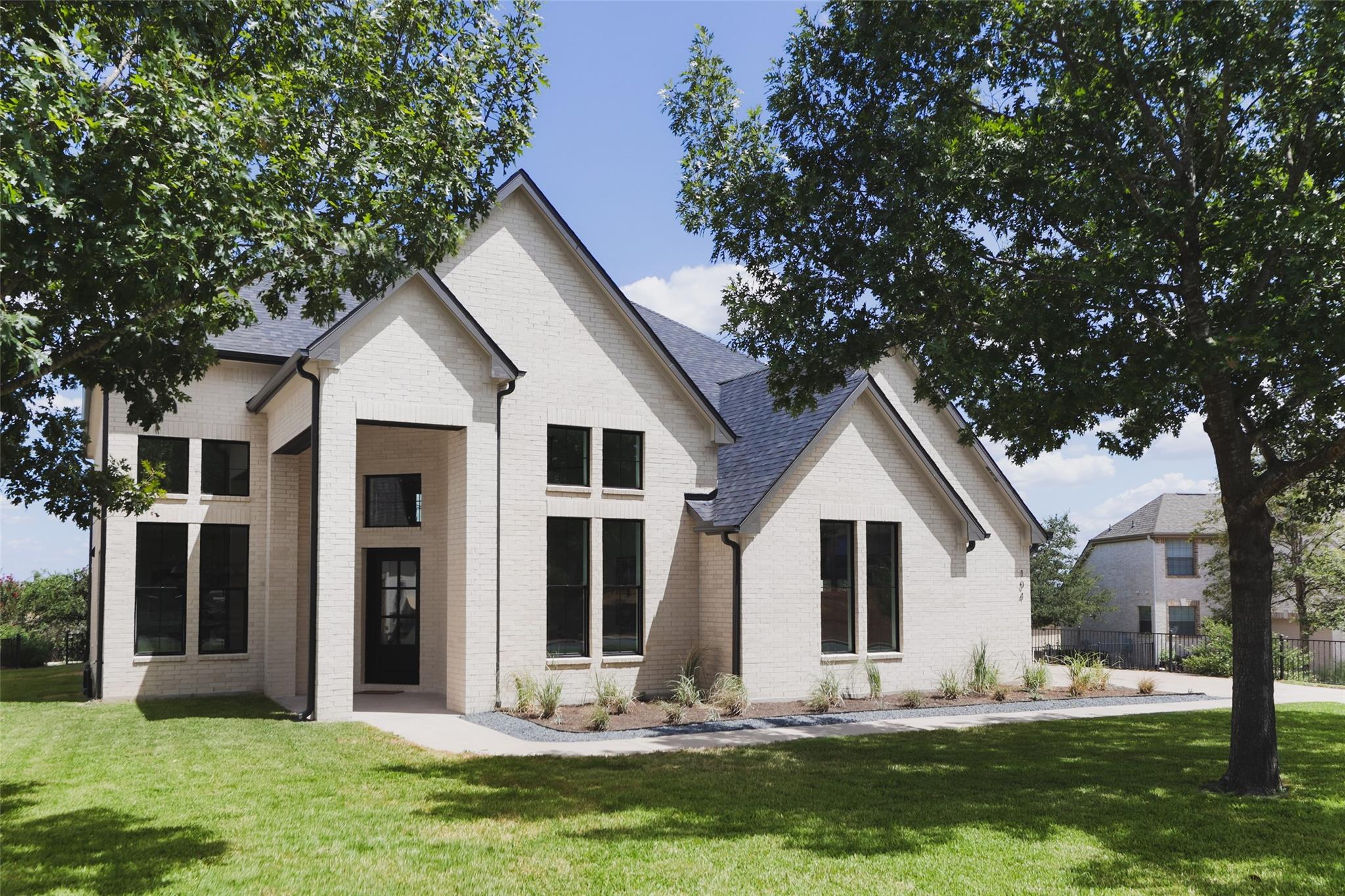 104 Whitley DR