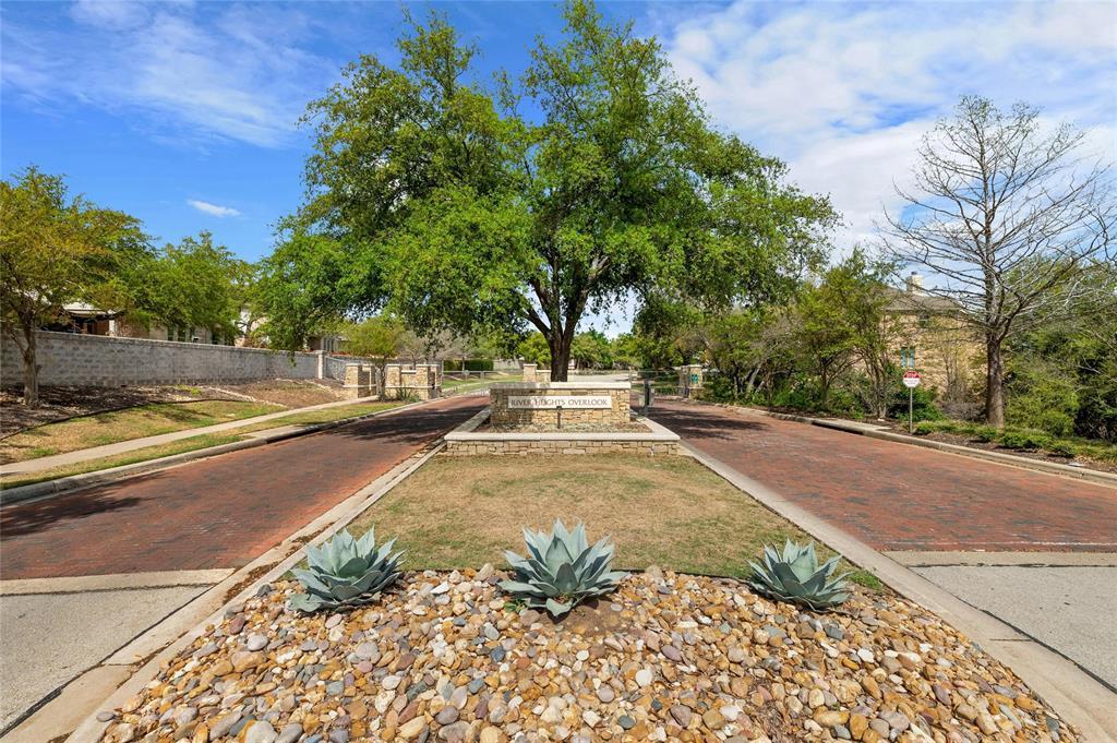 13301 Country Trails LN