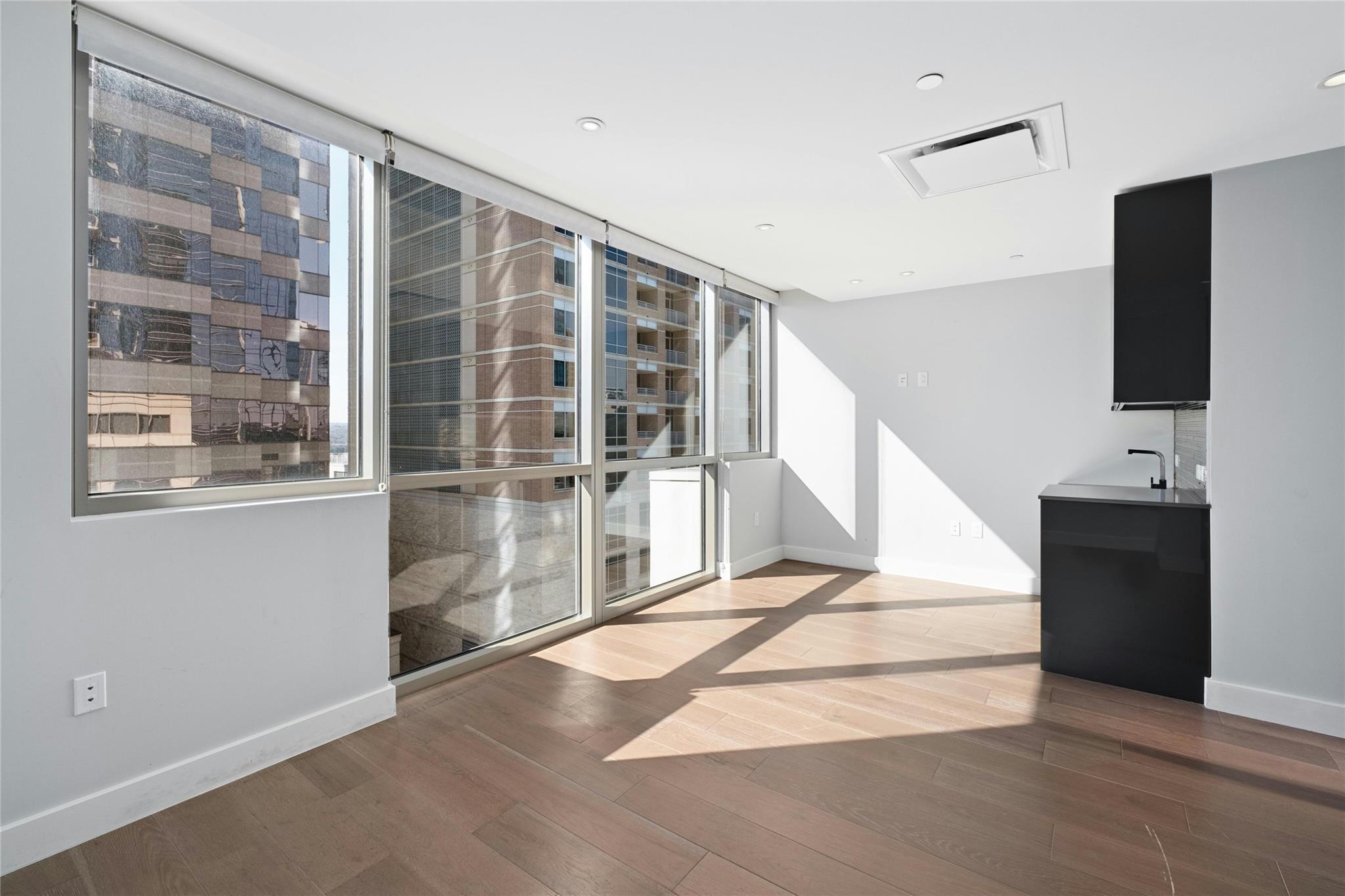 200 Congress Ave # 903