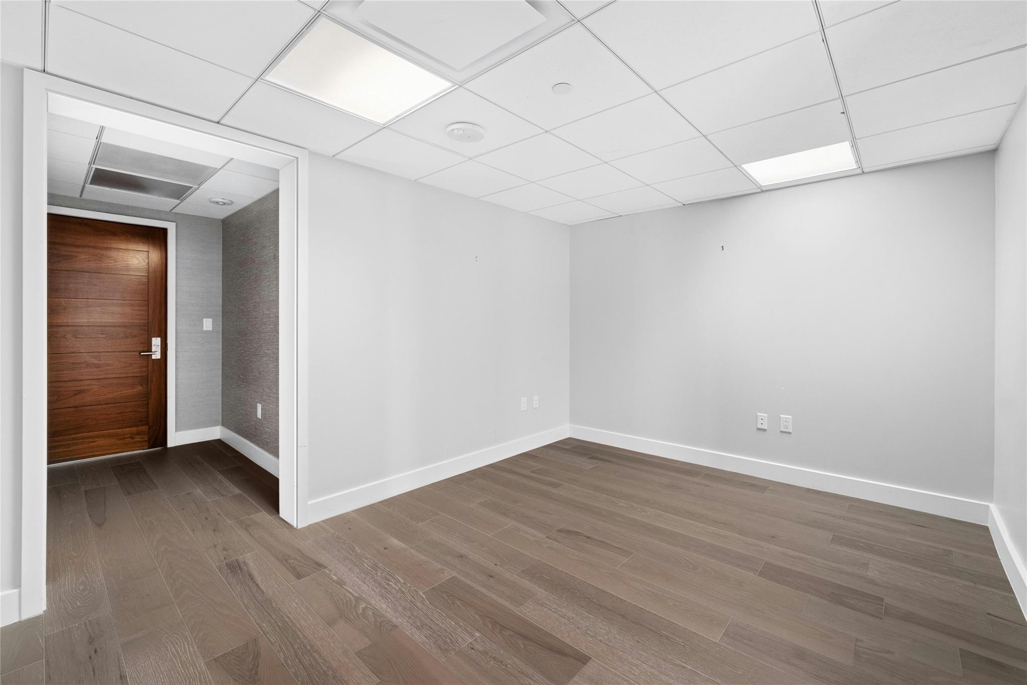 200 Congress Ave # 903