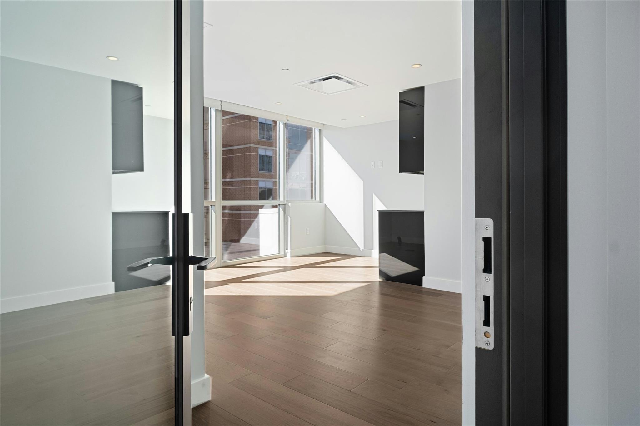 200 Congress Ave # 903