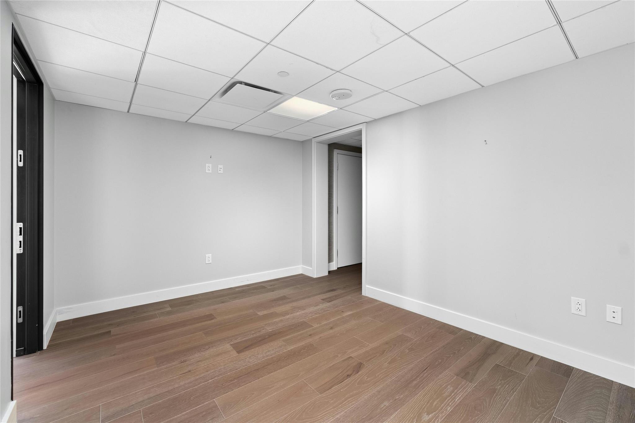 200 Congress Ave # 903