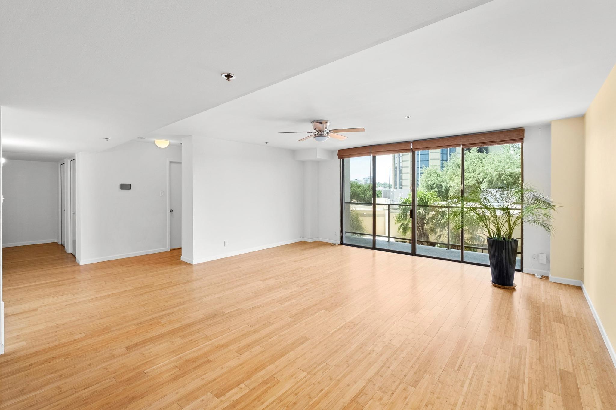 40 N Interstate 35 Unit: 3D3