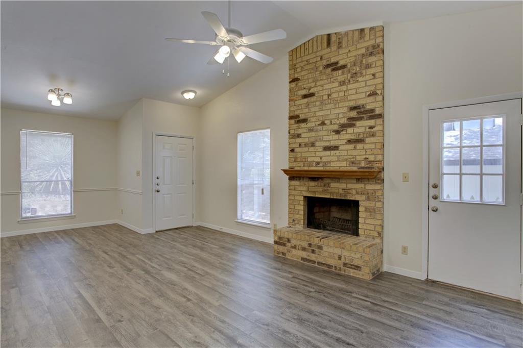 1409 Waterloo TRL # B