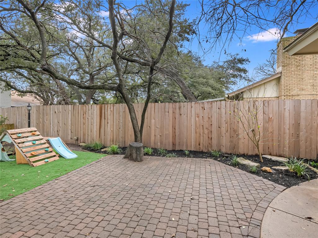11725 Santa Cruz DR