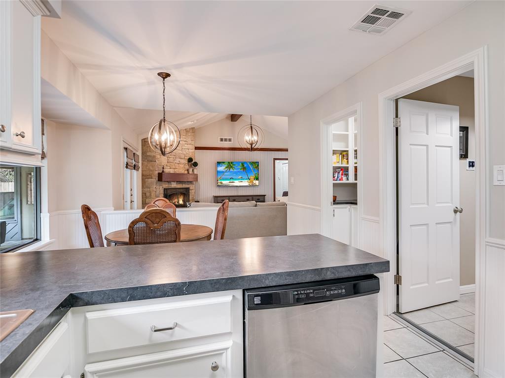 11725 Santa Cruz DR