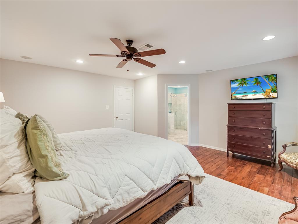 11725 Santa Cruz DR