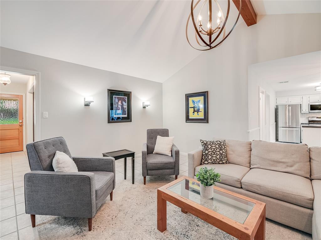 11725 Santa Cruz DR