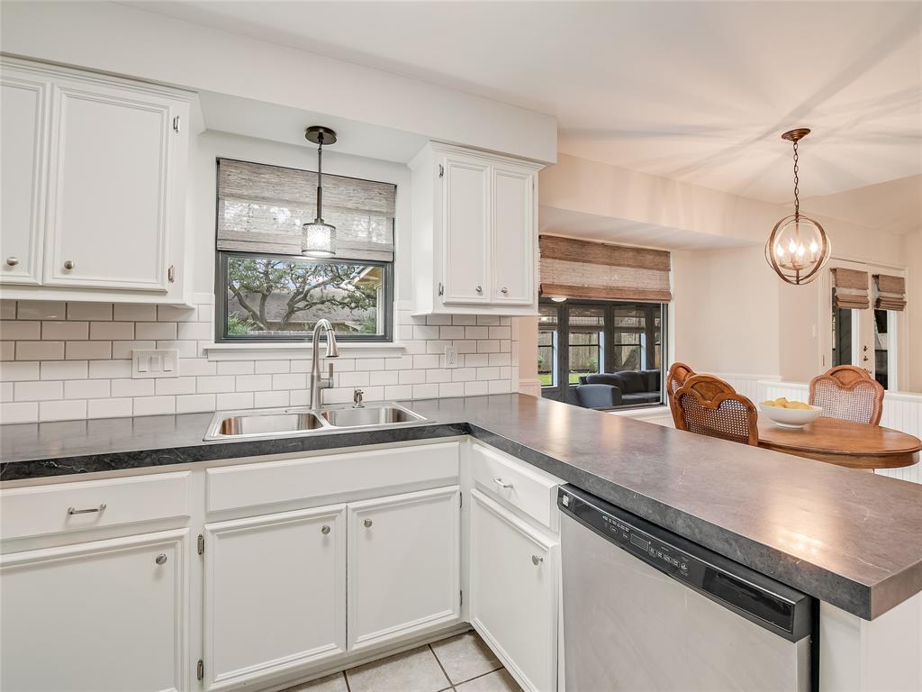 11725 Santa Cruz DR