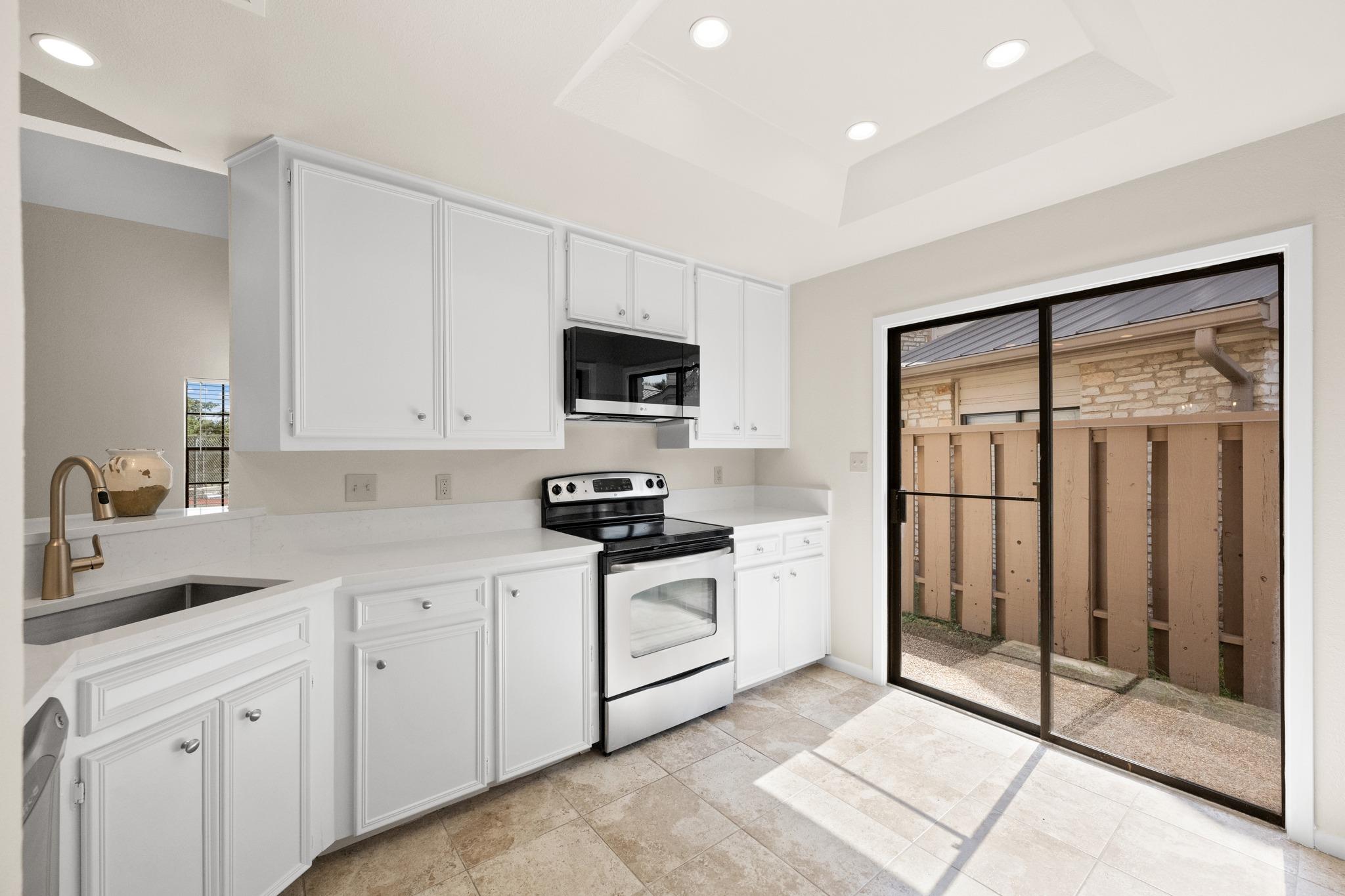 2201 Lakeway BLVD Unit: 39