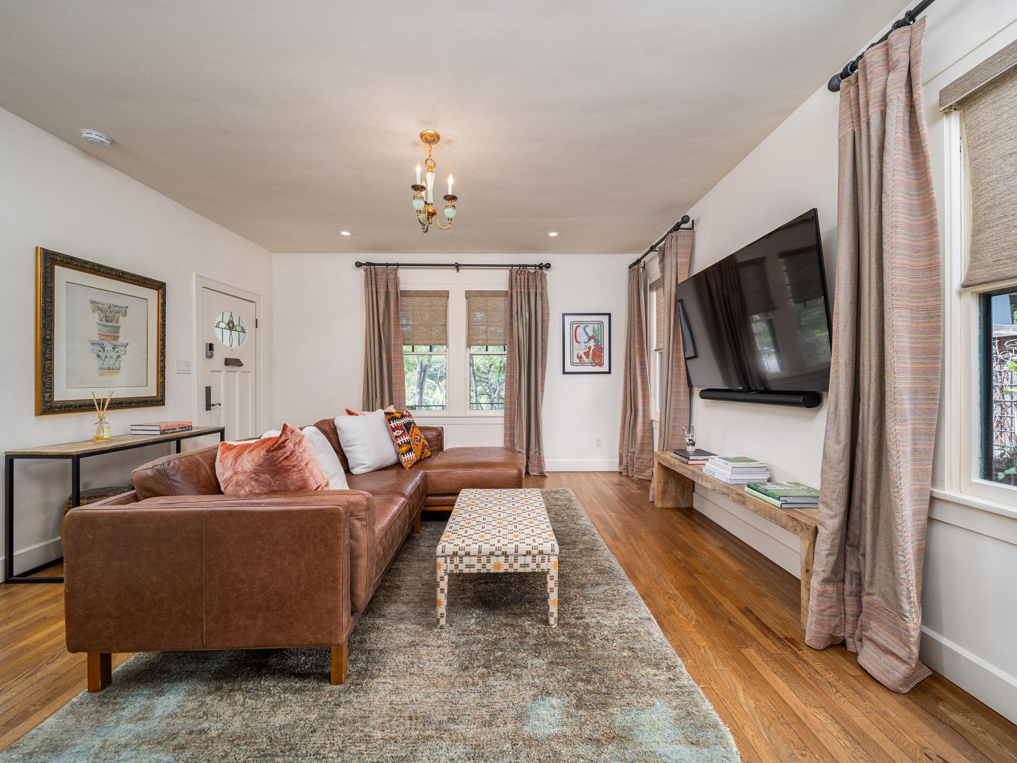 2825 Shoal Crest Ave