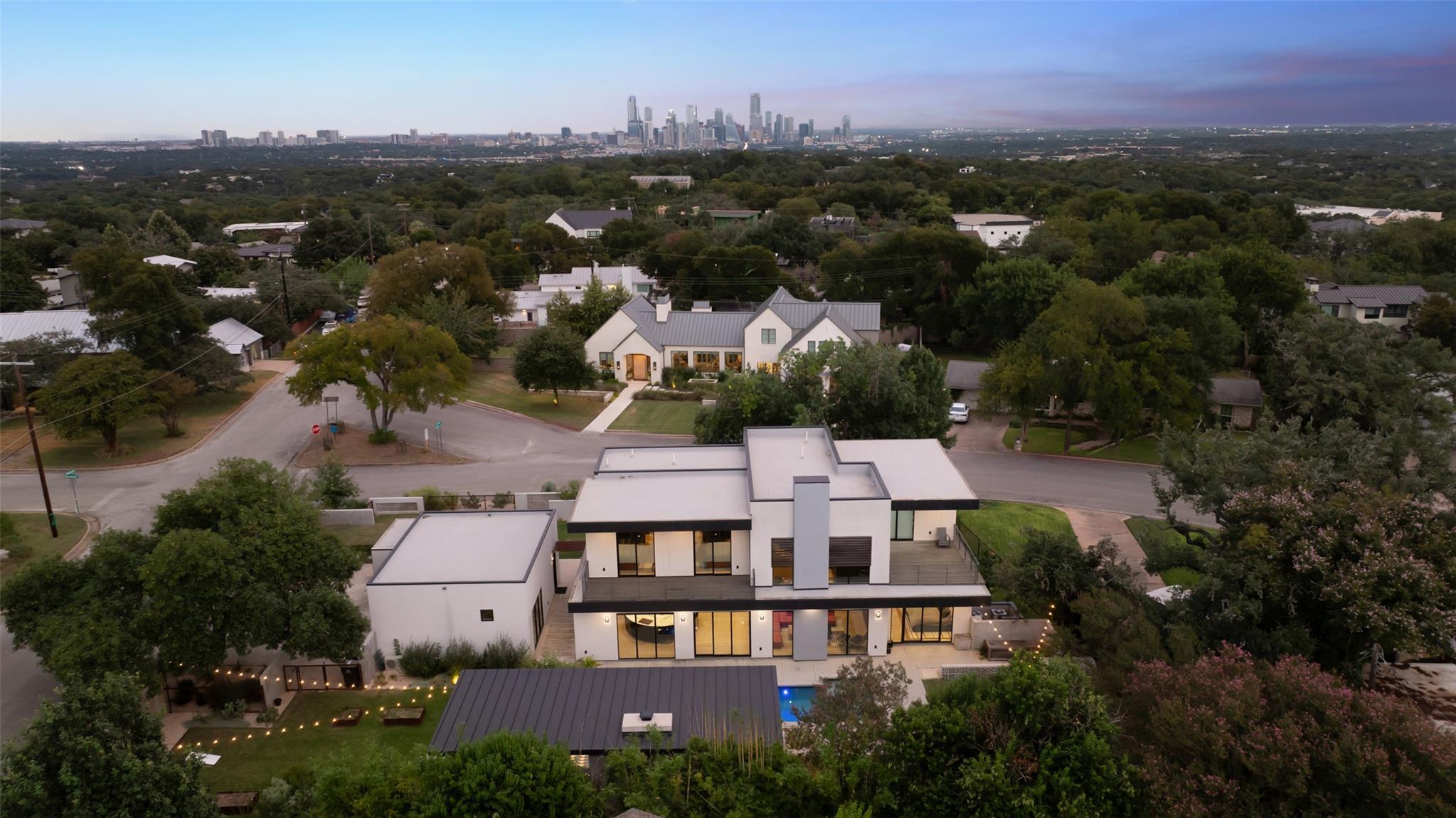 204 Westbrook DR