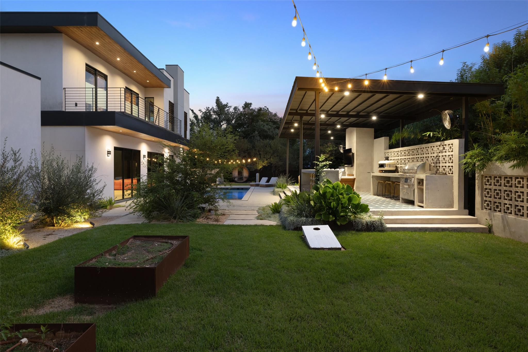 204 Westbrook DR