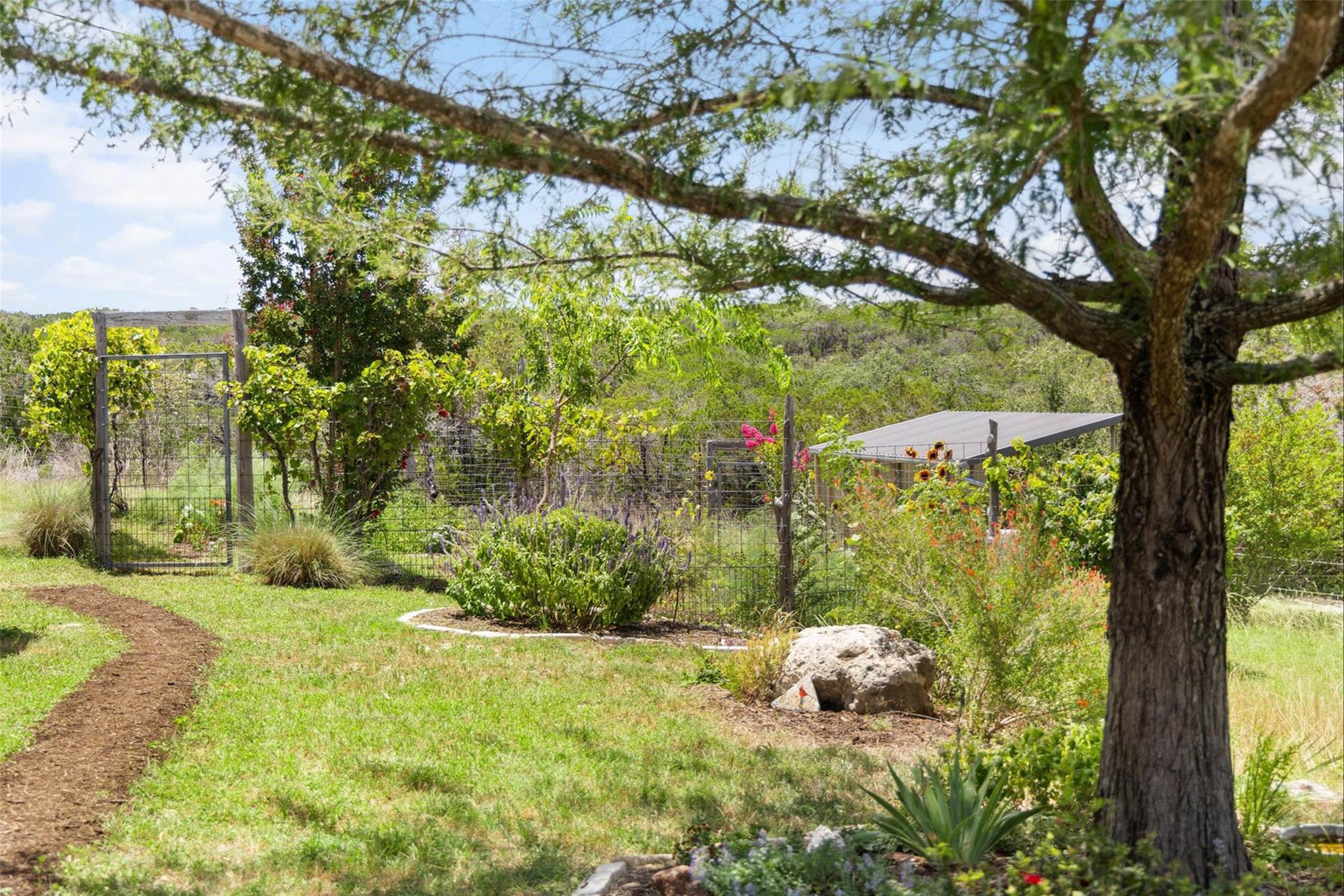 2822 Stagecoach Ranch RD