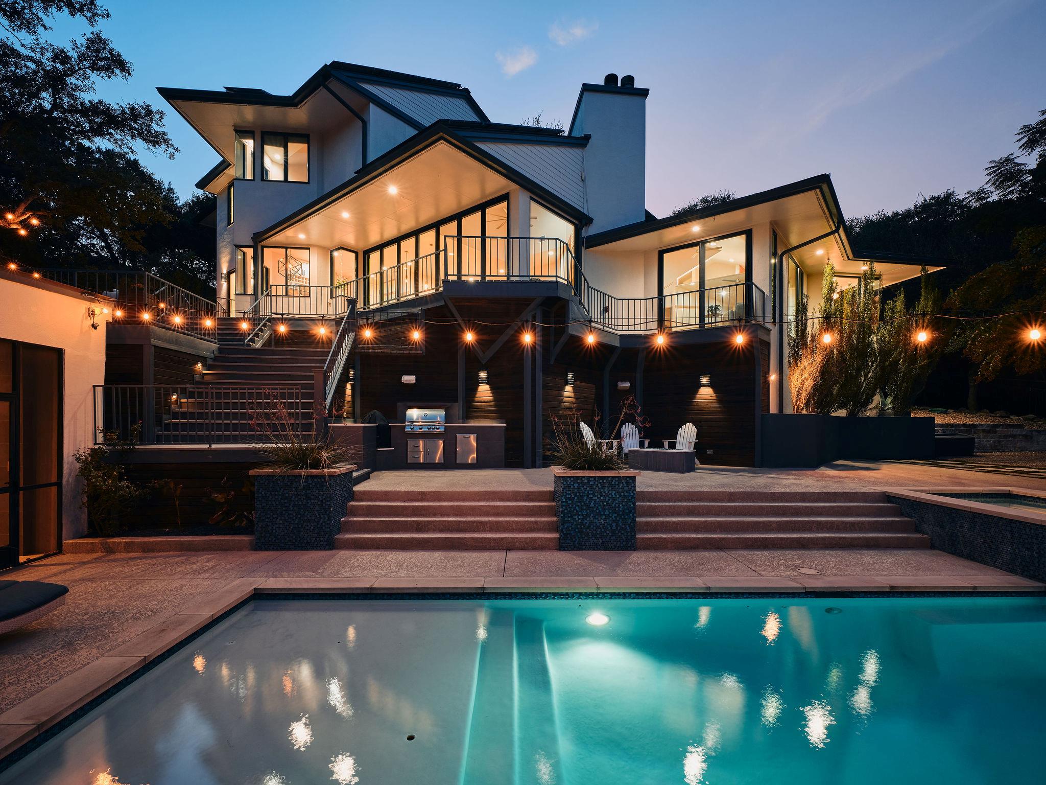 3200 Three Rivers DR