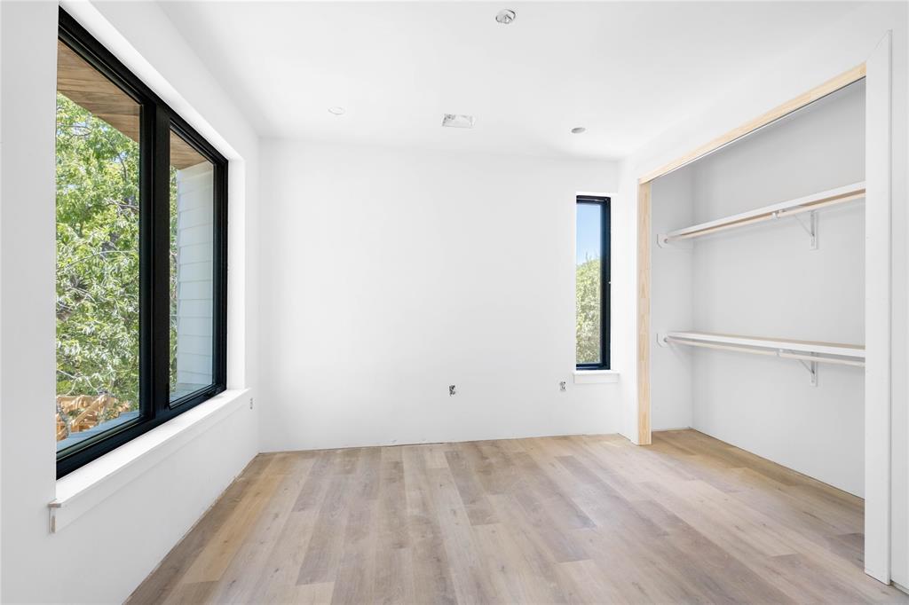 2101 Thrasher LN # 2