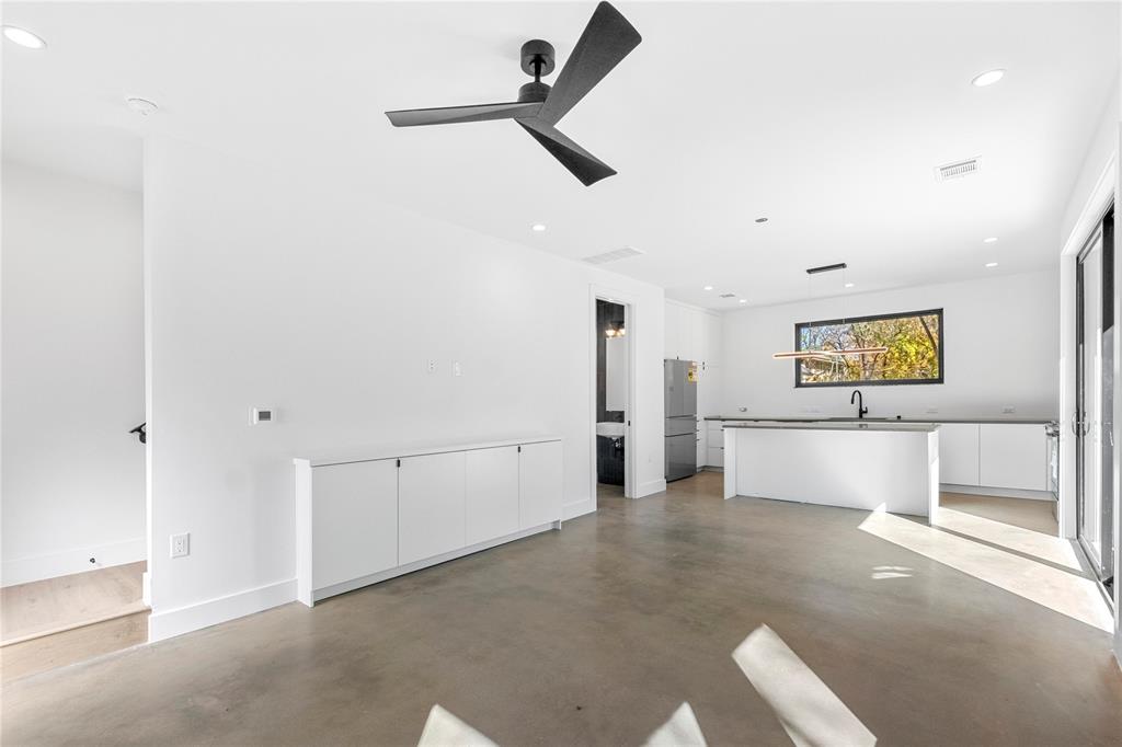 2101 Thrasher LN # 2