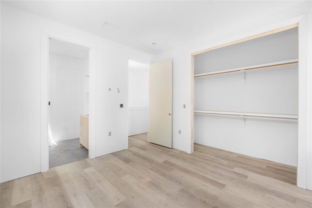 2101 Thrasher LN # 2