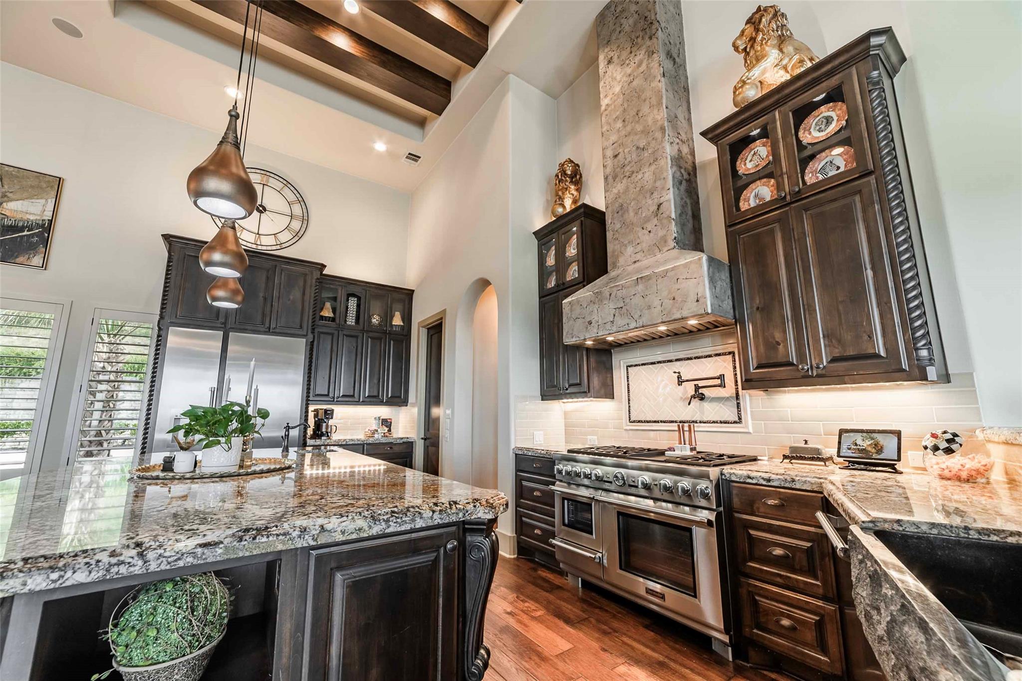 208 PALAZZA ALTO DR