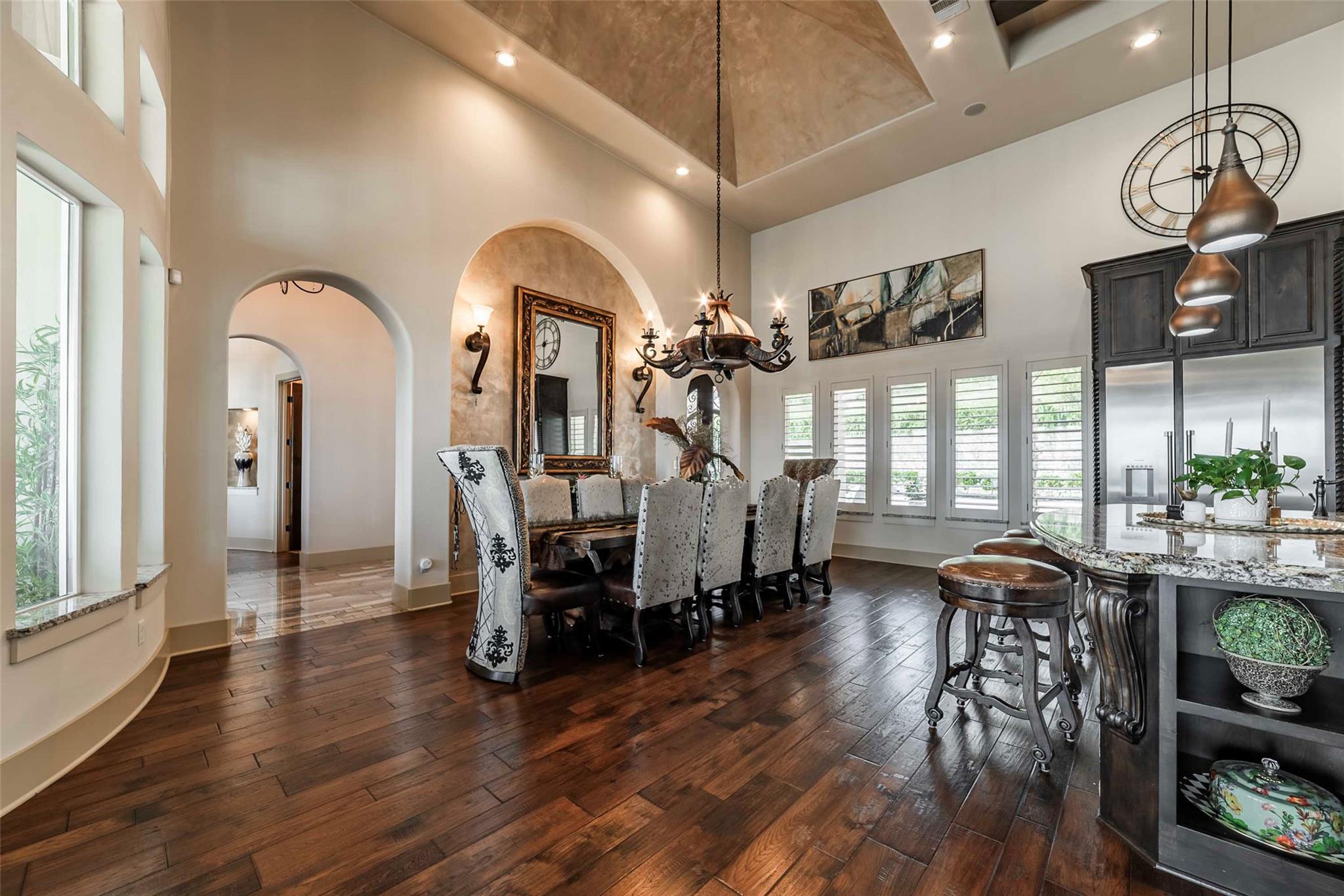 208 PALAZZA ALTO DR
