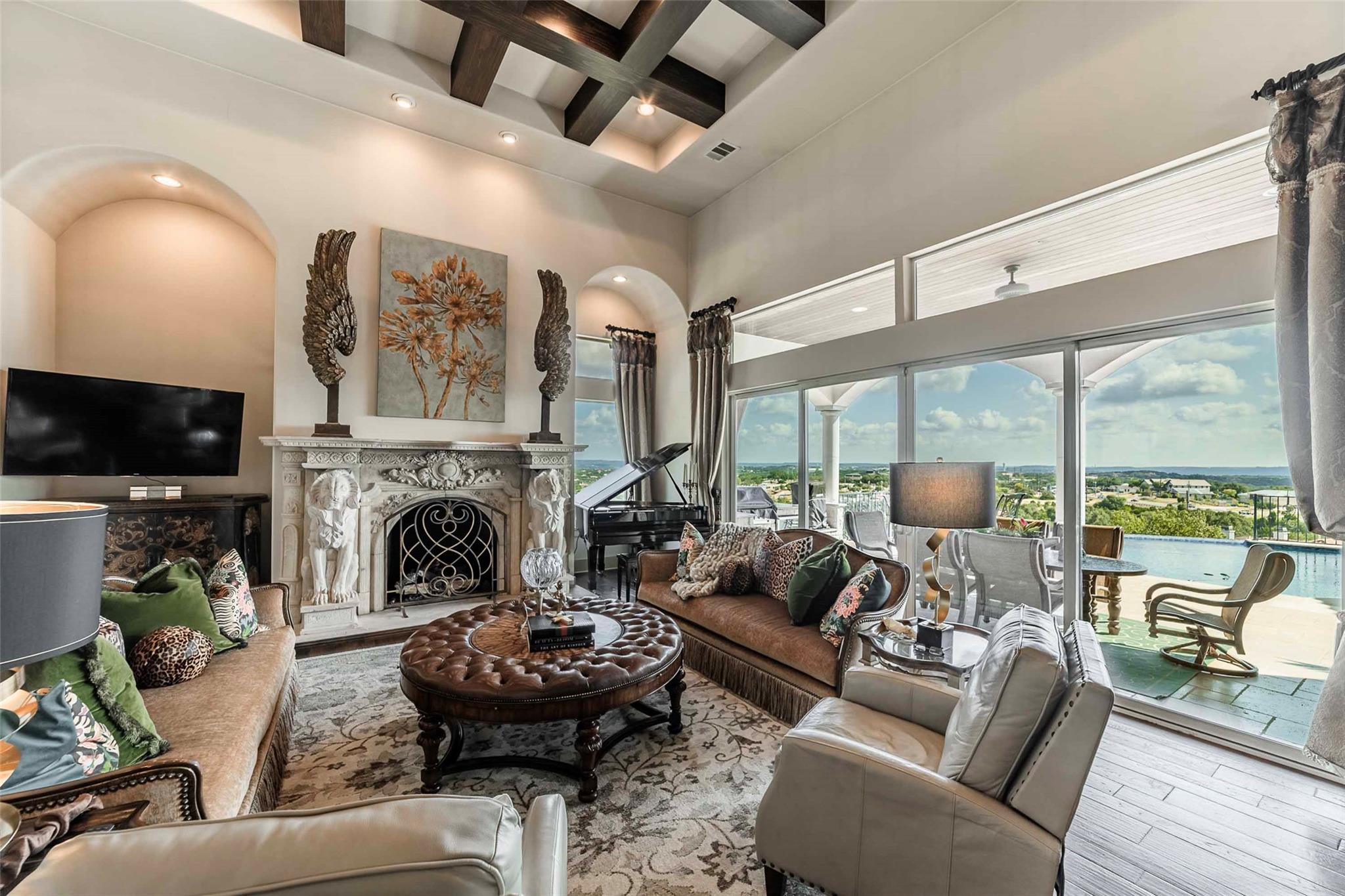 208 PALAZZA ALTO DR