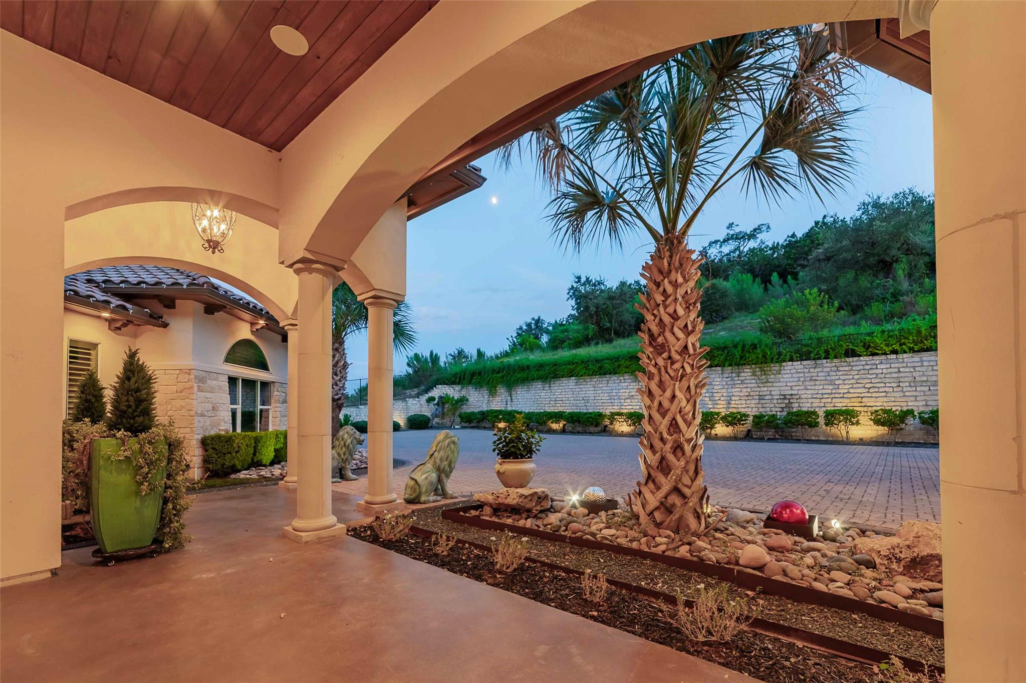 208 PALAZZA ALTO DR