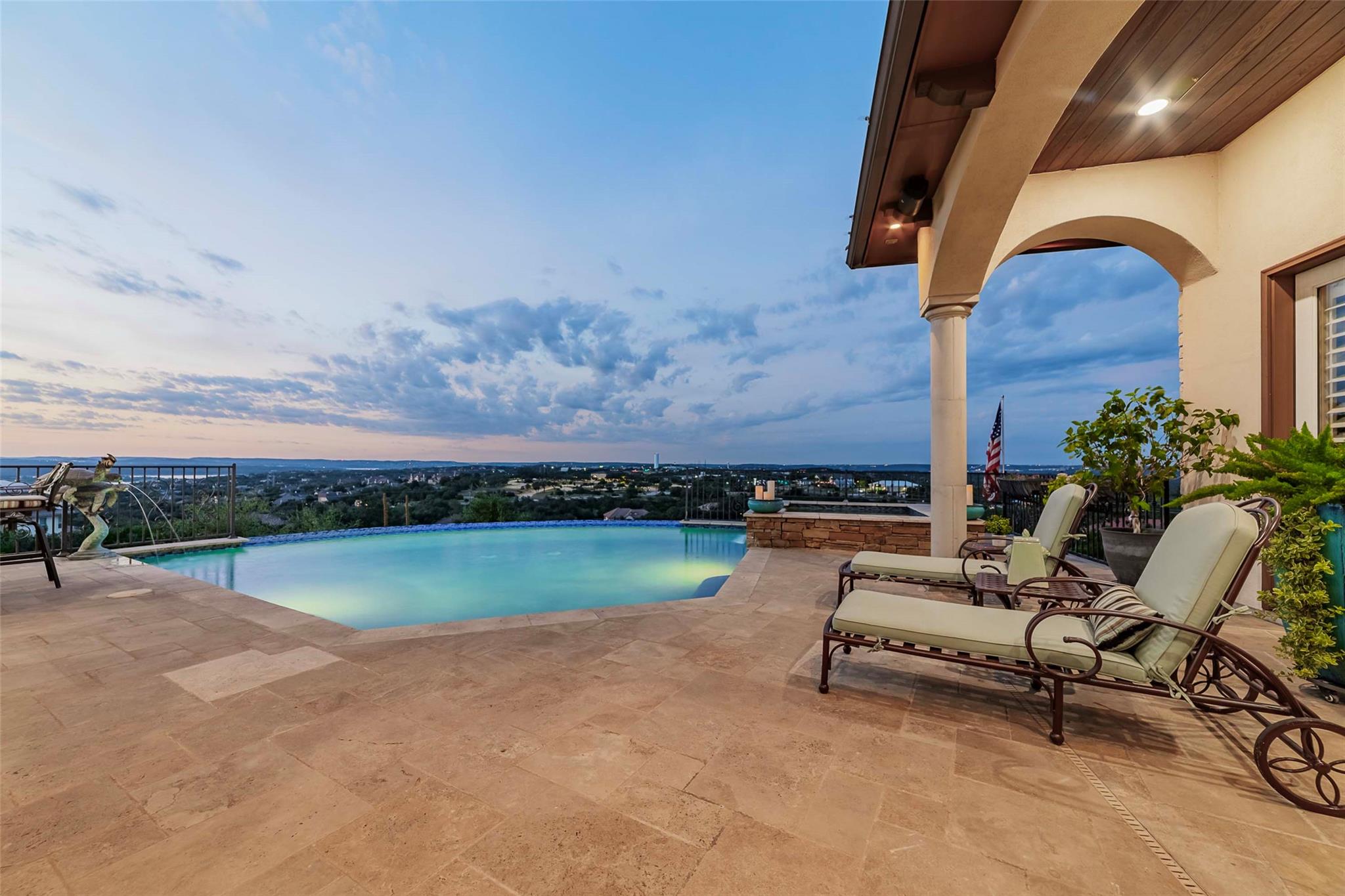208 PALAZZA ALTO DR