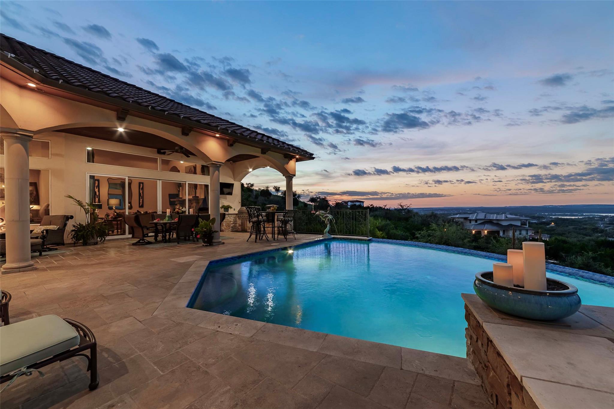 208 PALAZZA ALTO DR