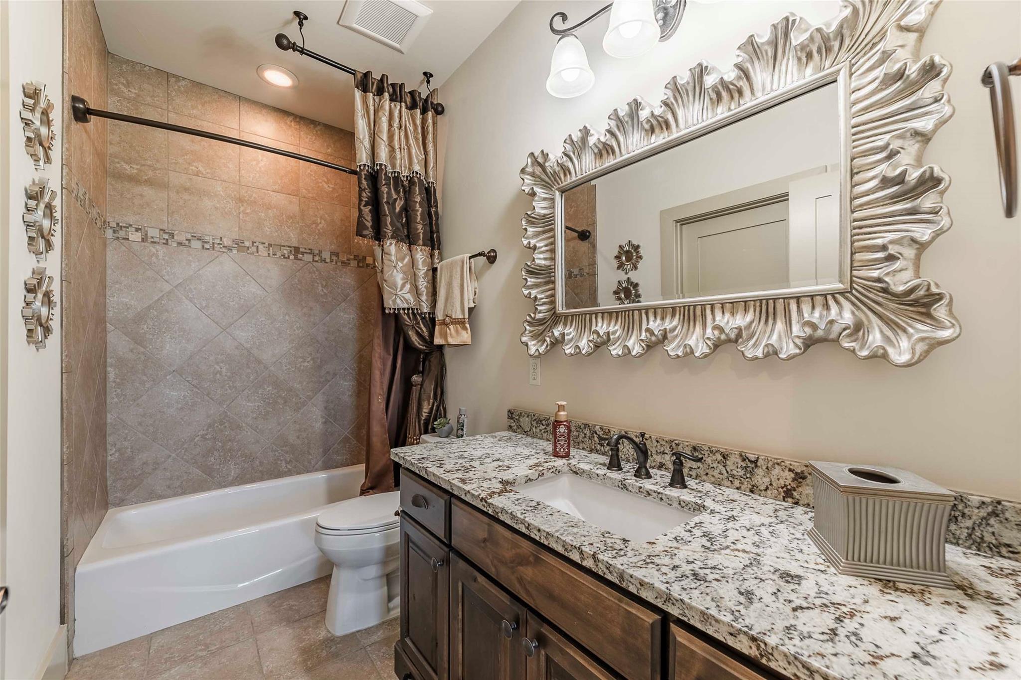 208 PALAZZA ALTO DR