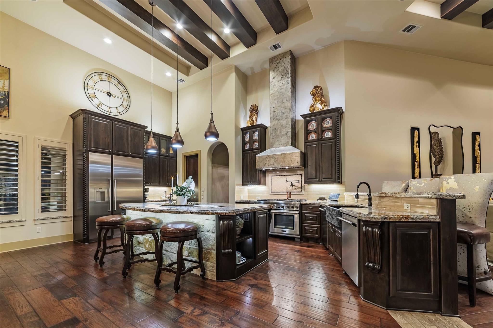 208 PALAZZA ALTO DR