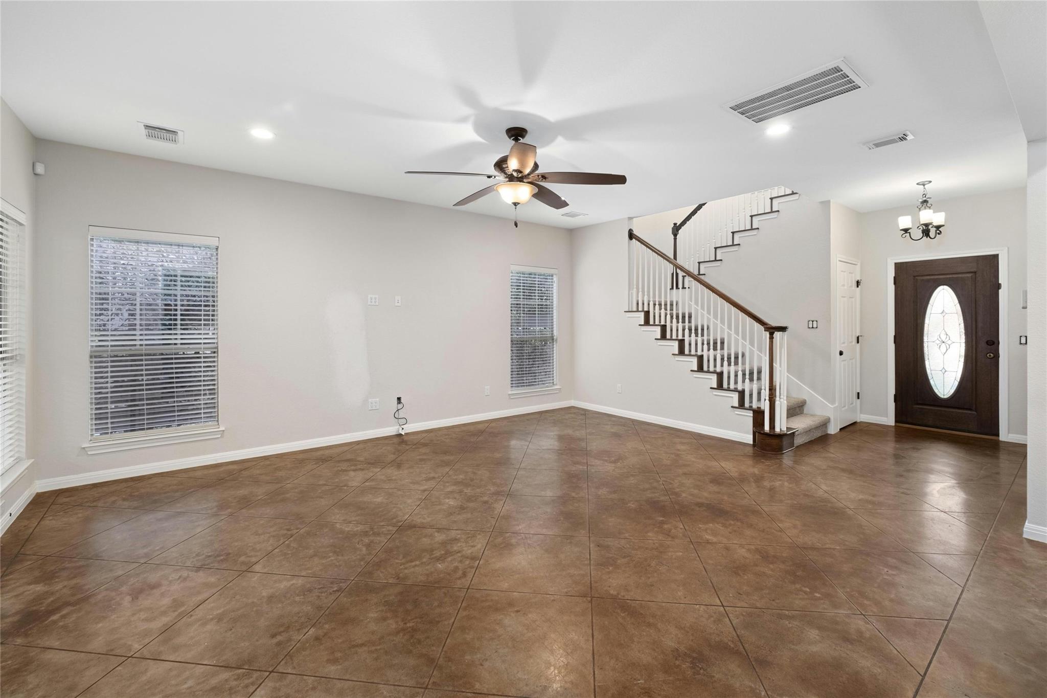 2502 W 7th ST
