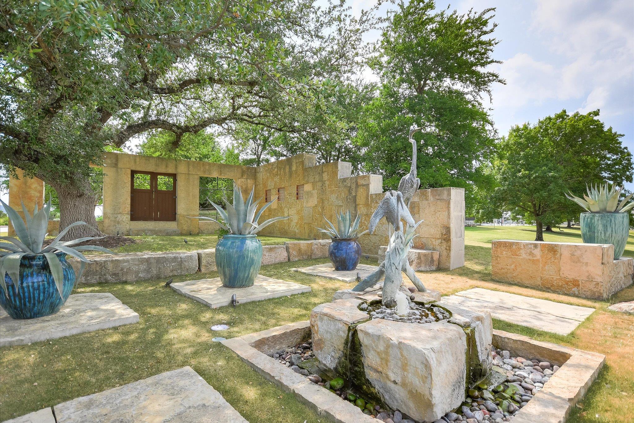 409 Rocky Coast DR