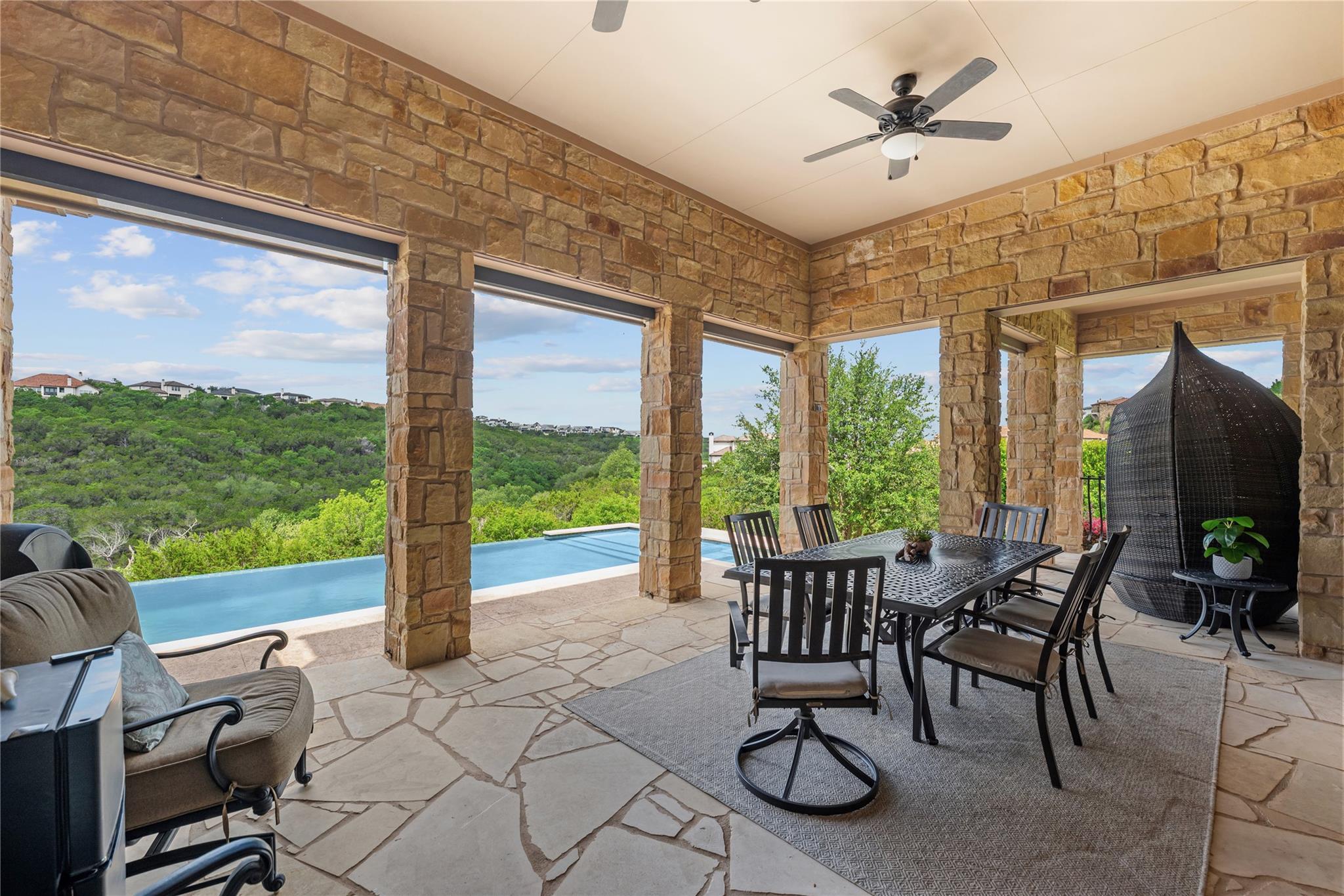 409 Rocky Coast DR