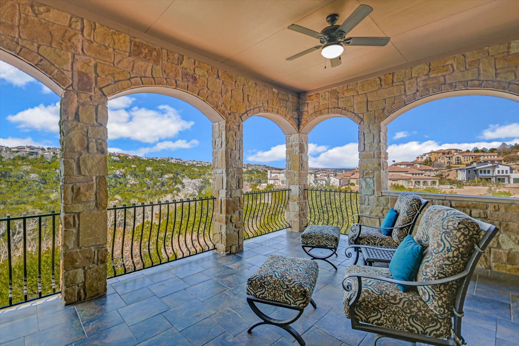 409 Rocky Coast DR
