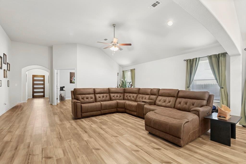 185 Dogvane CIR