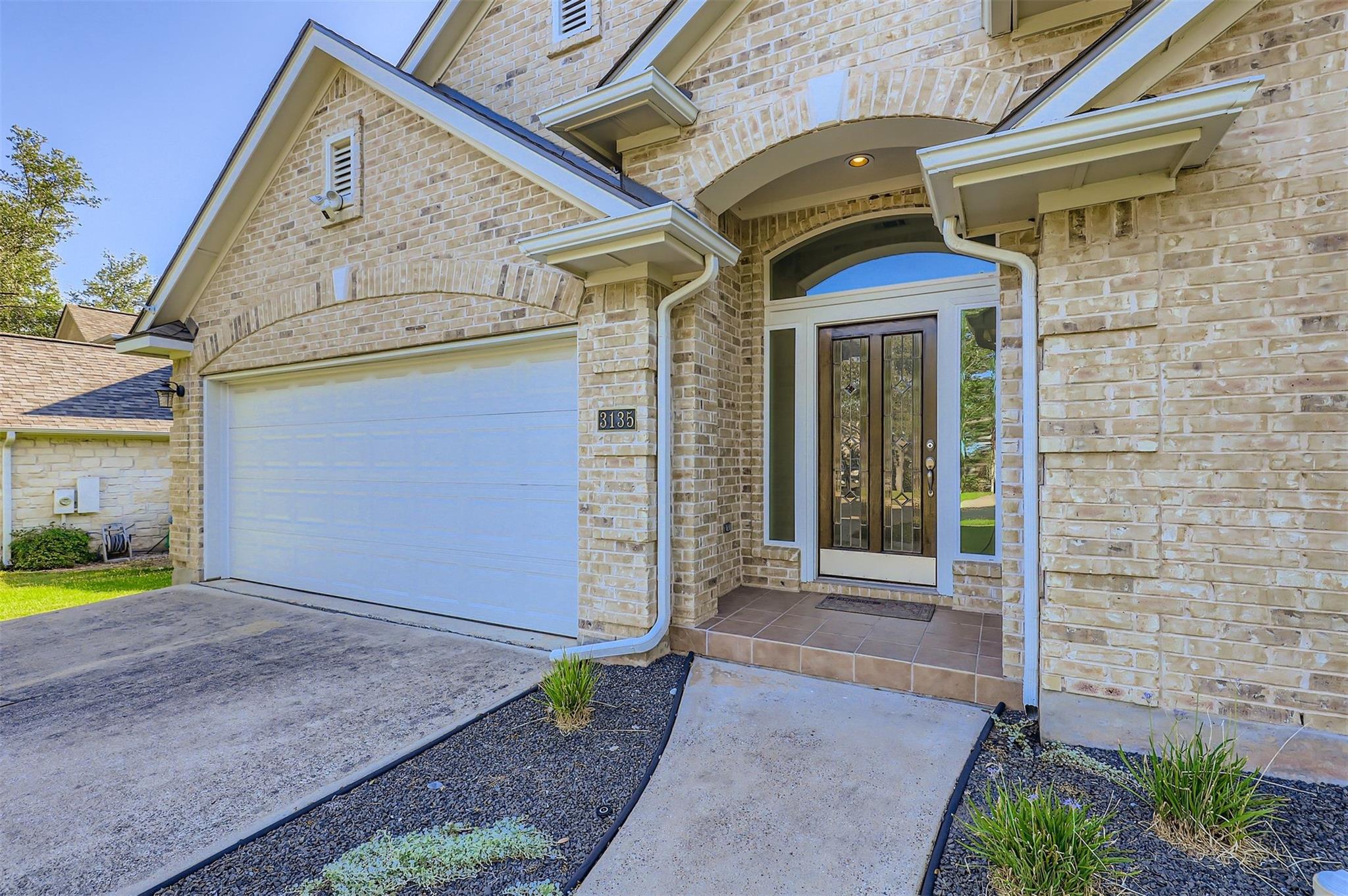 3135 Burks LN