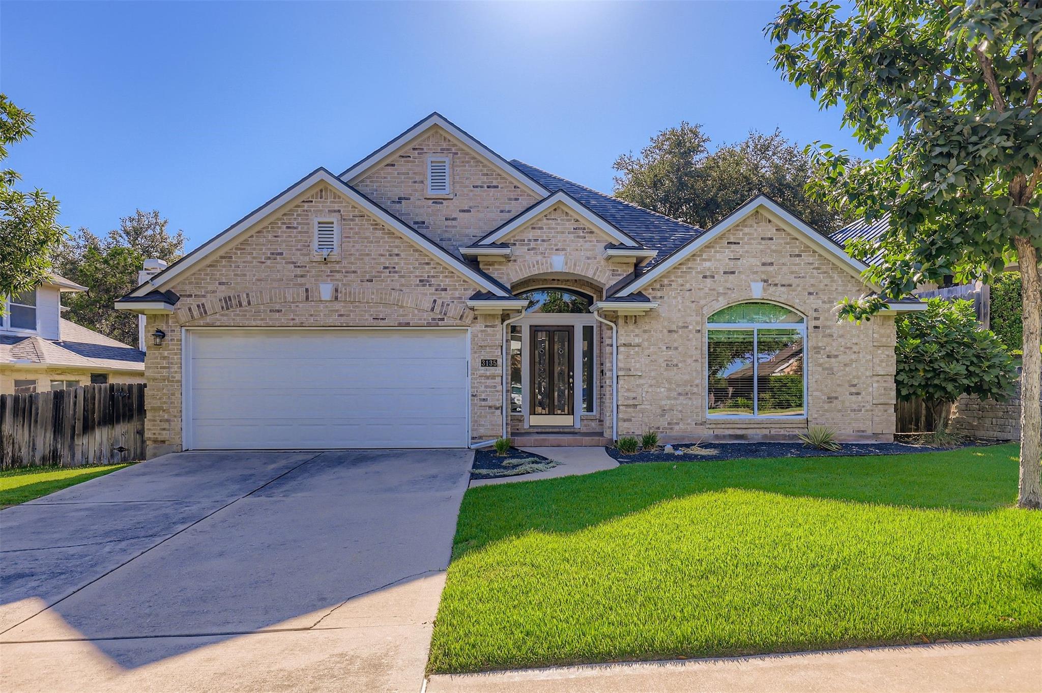 3135 Burks LN