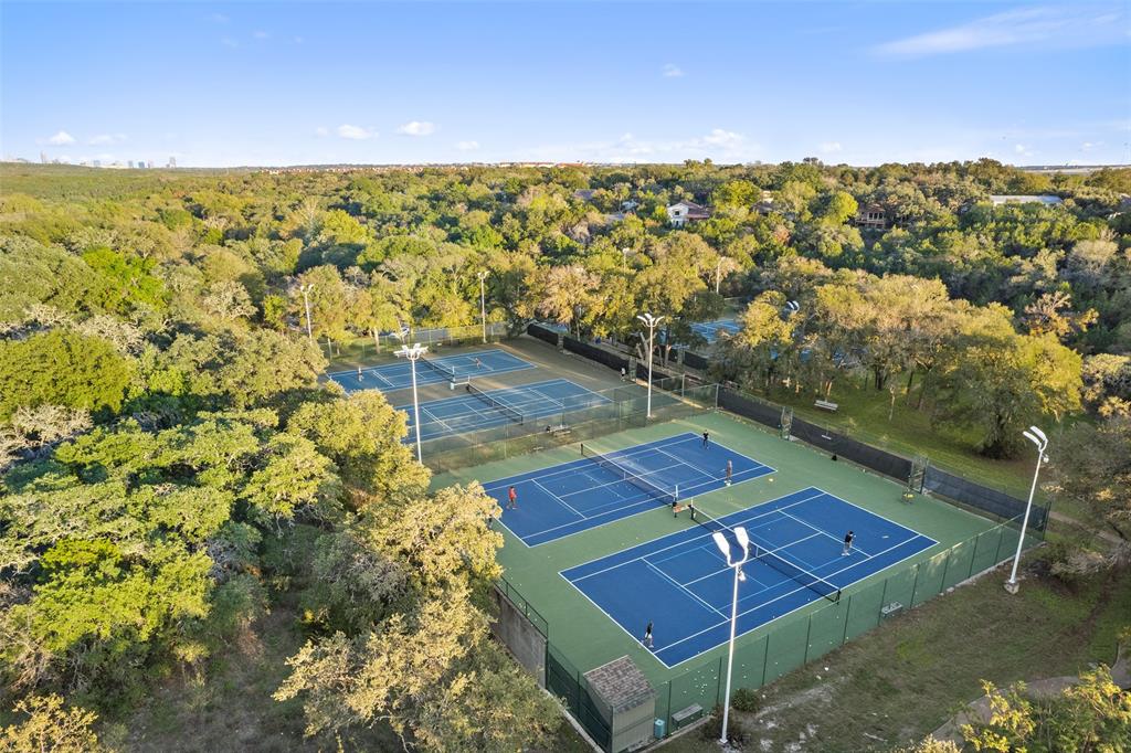 4024 Travis Country CIR