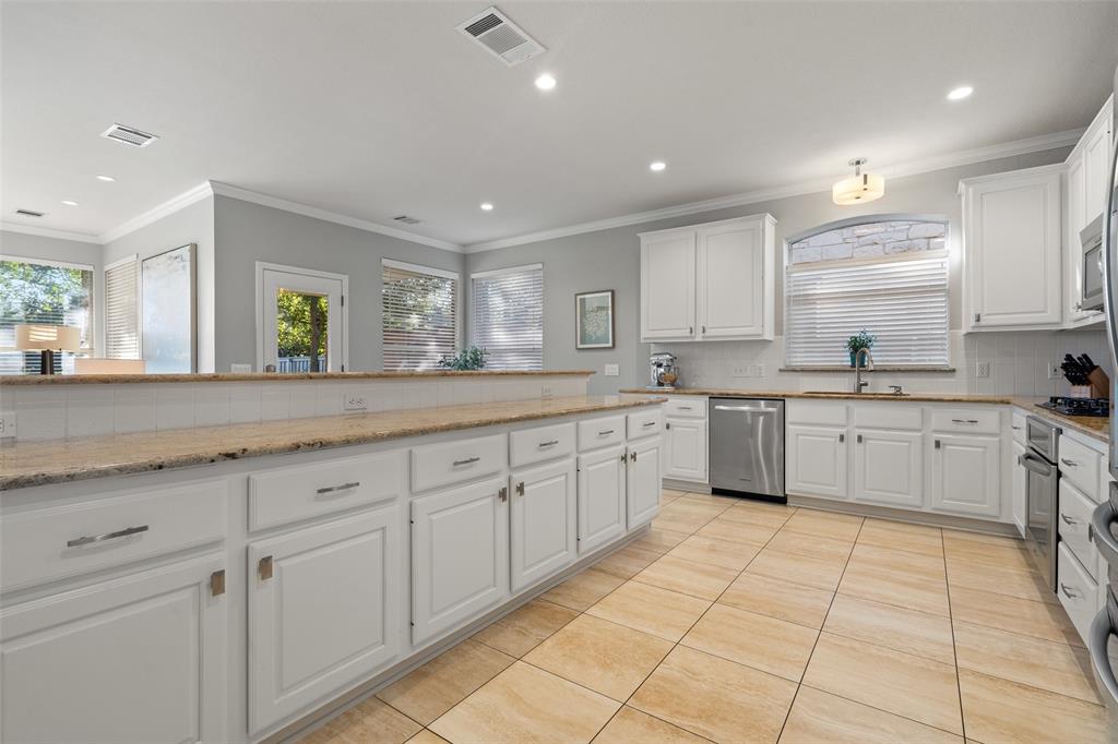 4024 Travis Country CIR