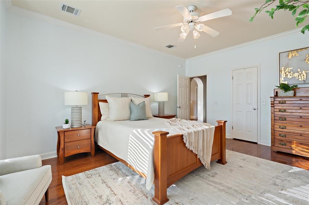 4024 Travis Country CIR