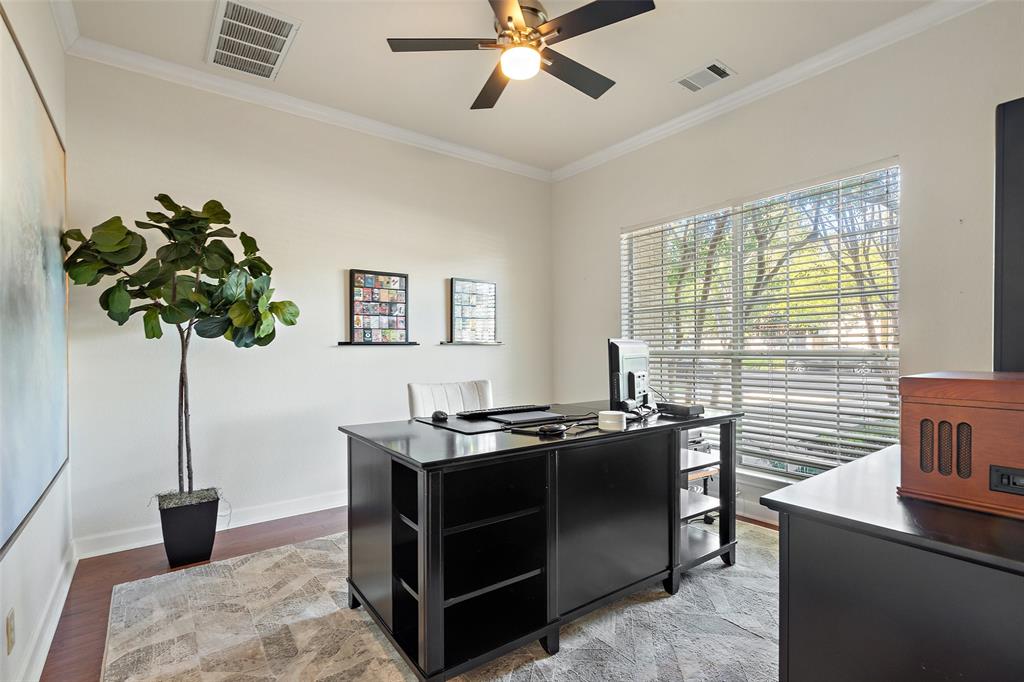 4024 Travis Country CIR