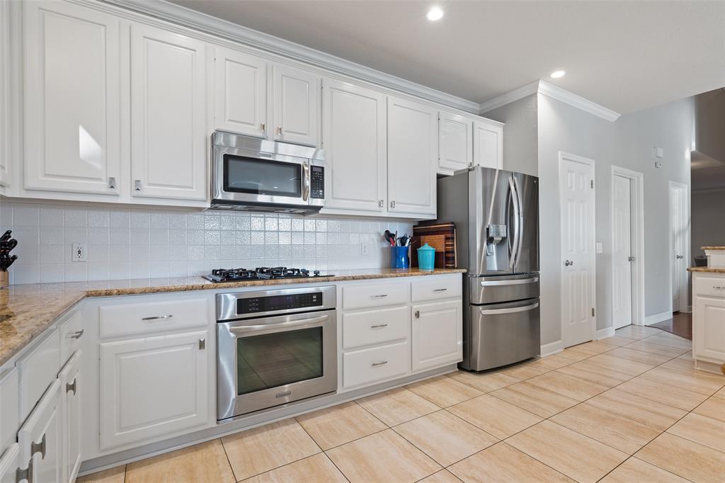 4024 Travis Country CIR