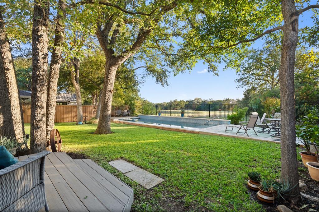 4024 Travis Country CIR