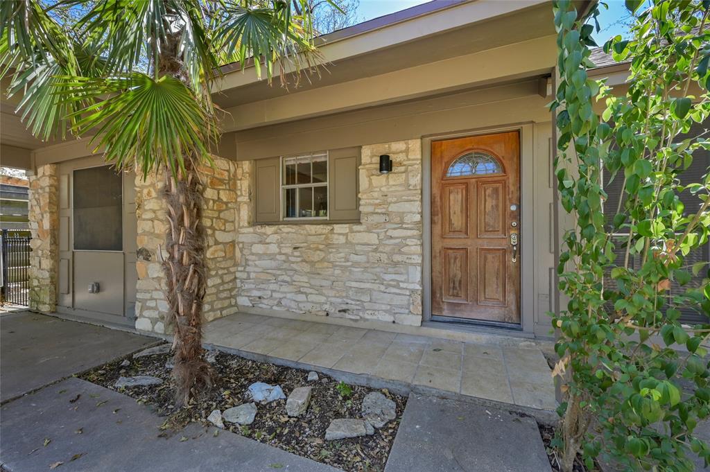 4617 Banister LN